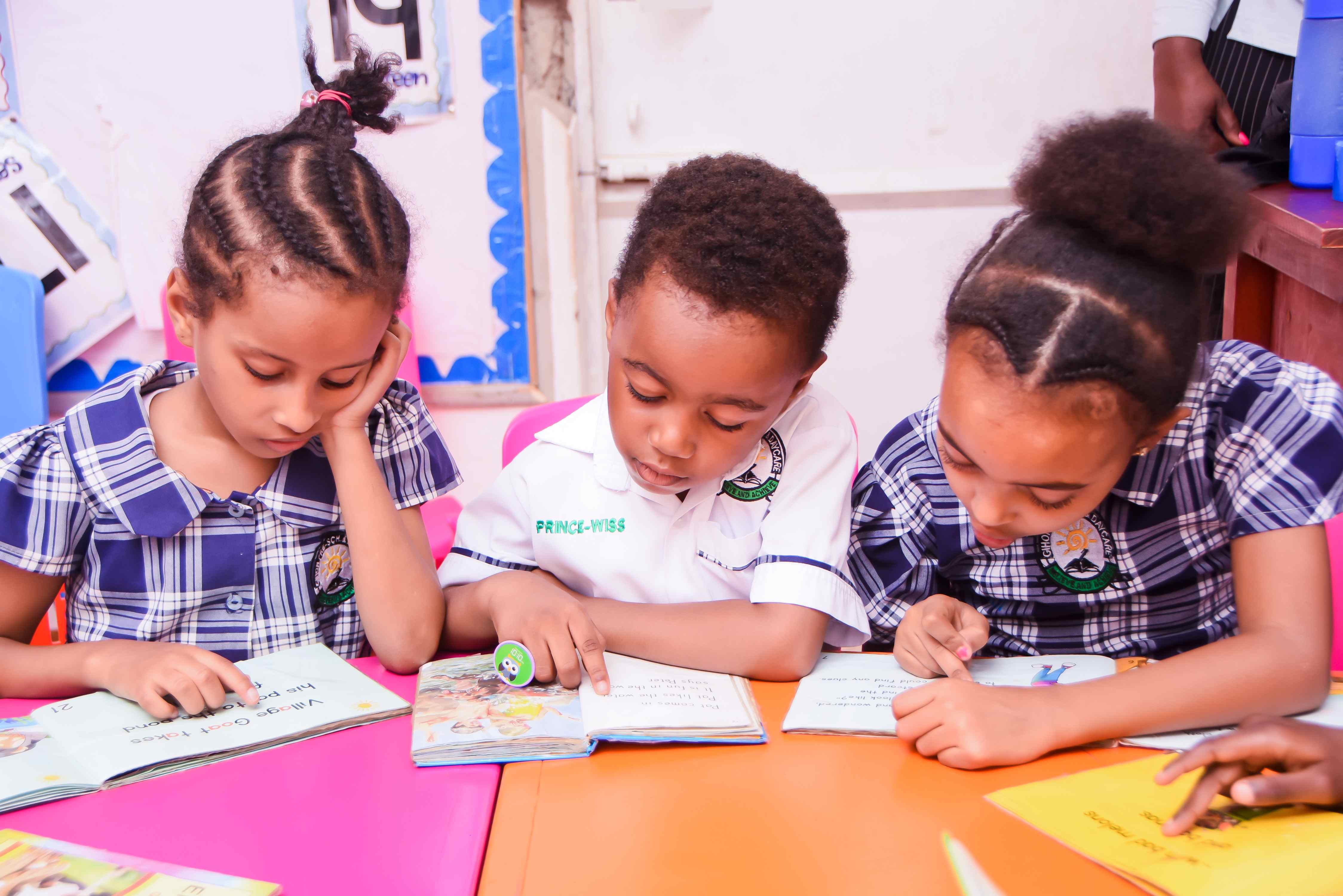 children reading
